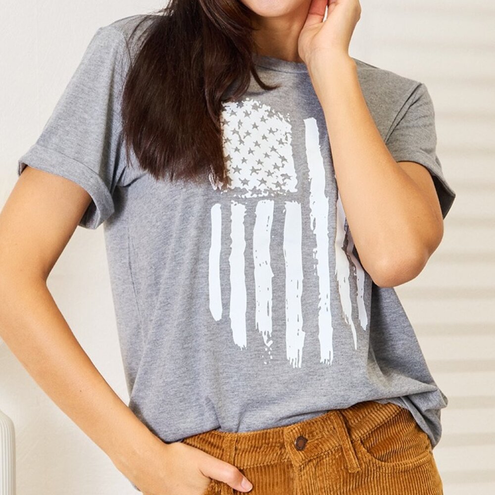 NWT Simply Love US Flag Graphic Cuffed Sleeve T-Shirt